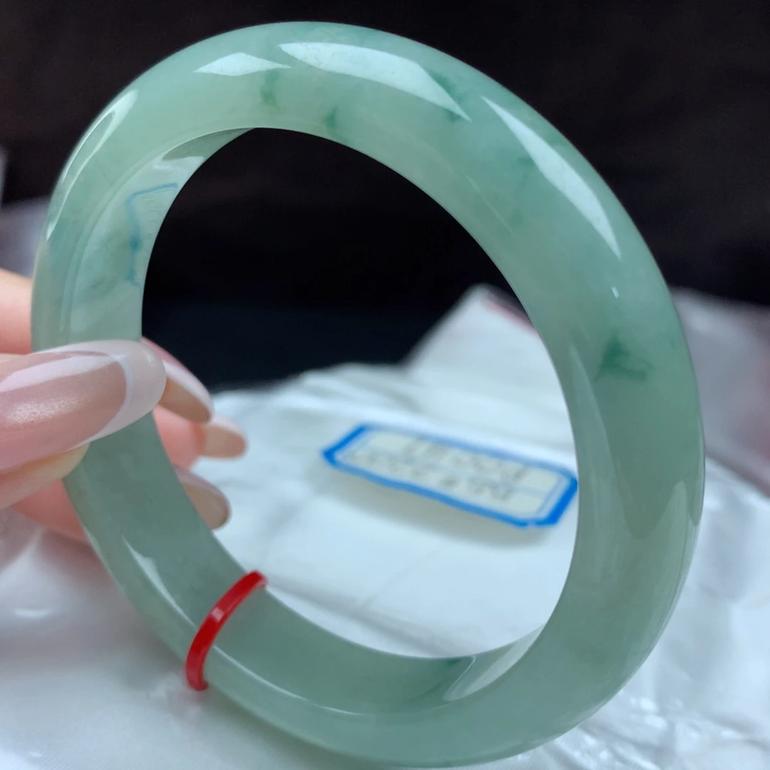 翡翠手镯未镶嵌0047，