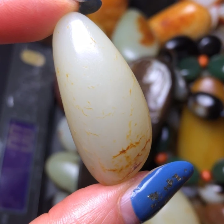 和田玉未镶嵌珠宝奇石