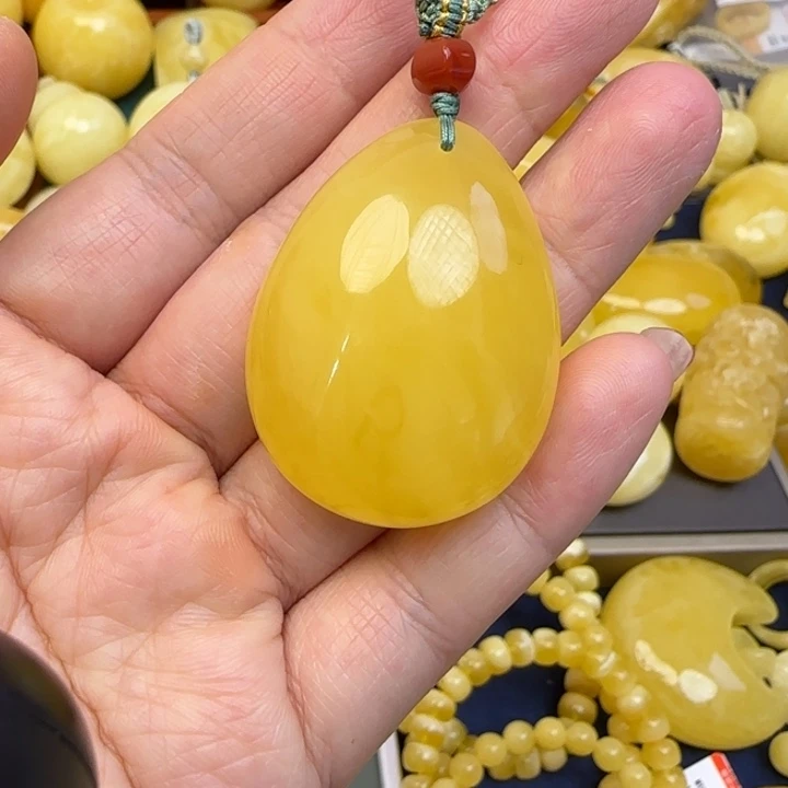 未镶嵌颈饰蜜蜡天然蜜蜡