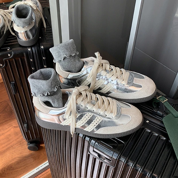 德训鞋~真皮女牛皮板鞋博主2025新款复古蕾丝边运动休闲鞋阿甘鞋