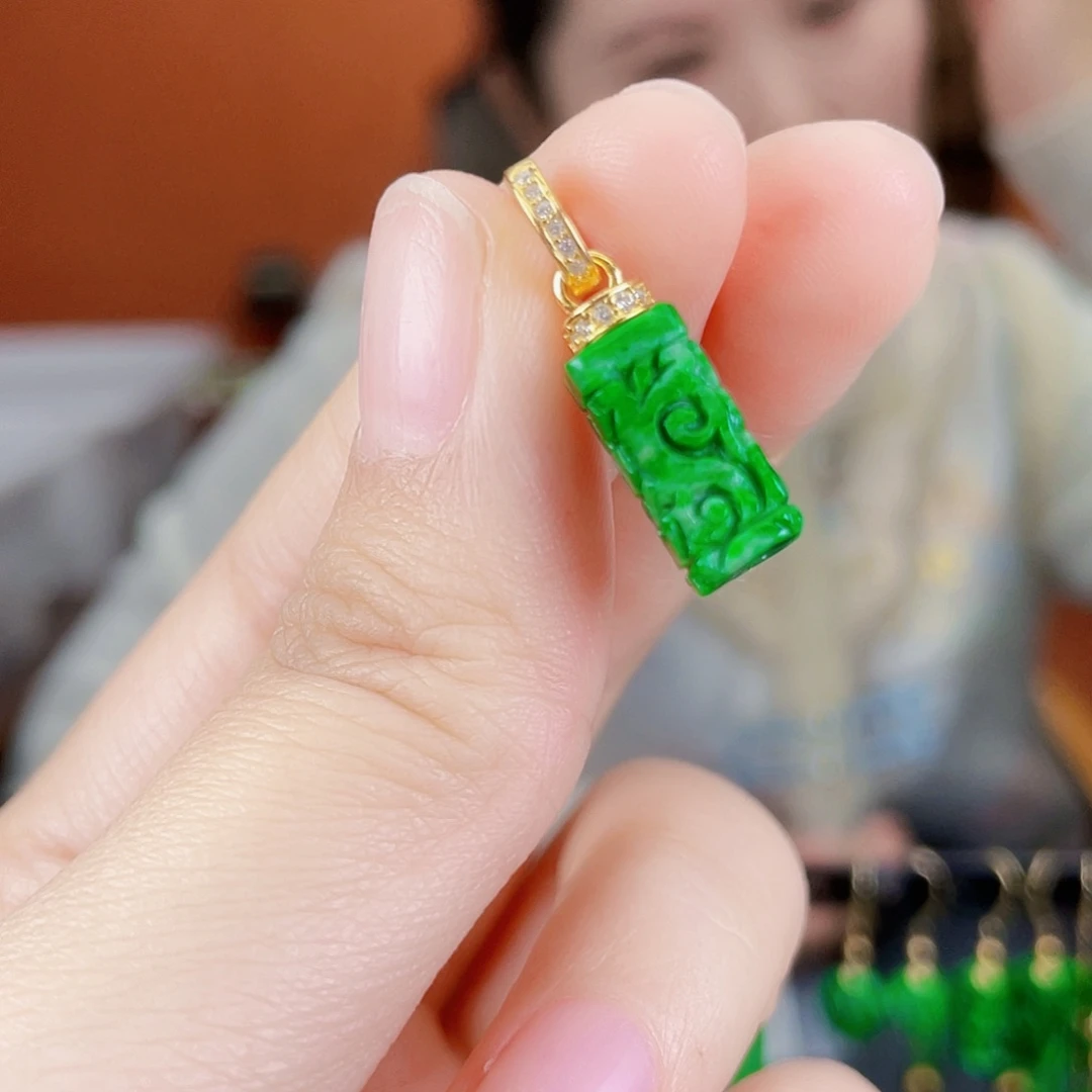 翡翠未镶嵌耳饰饰品