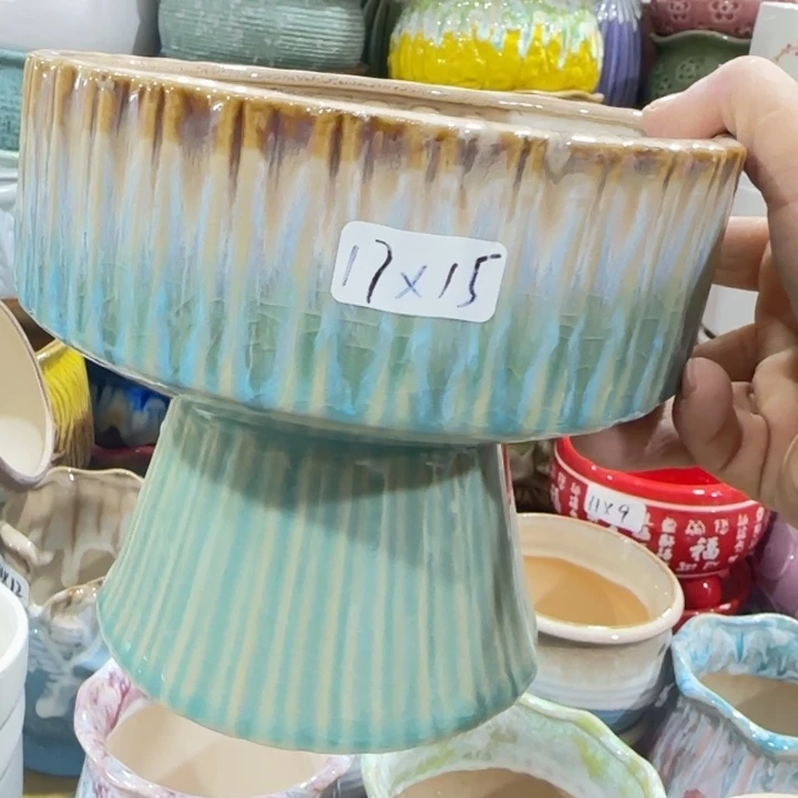 凑9块包邮，有孔，陶瓷花盆