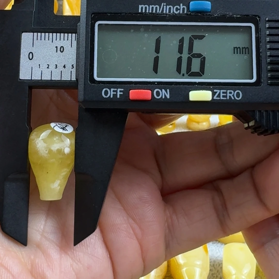 蜜蜡未镶嵌裸石29杂