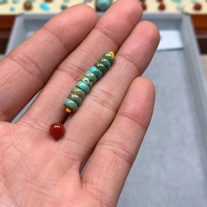 南红玛瑙配饰未镶嵌