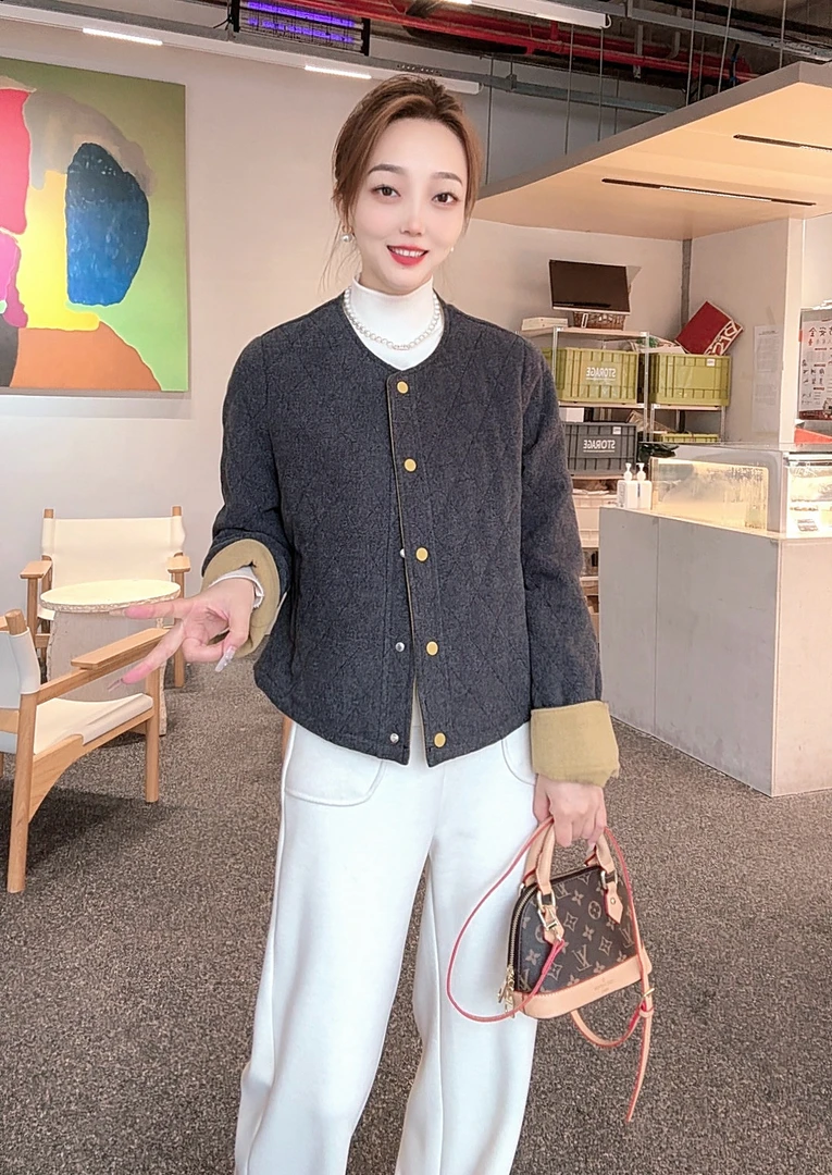 秋冬季菱格时尚圆领夹棉外套女短款拼接洋气显瘦棉服