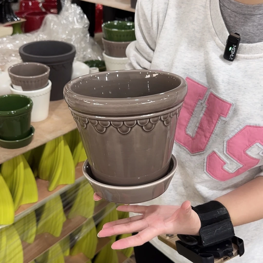 b2灰色带托花盆花盆花盆