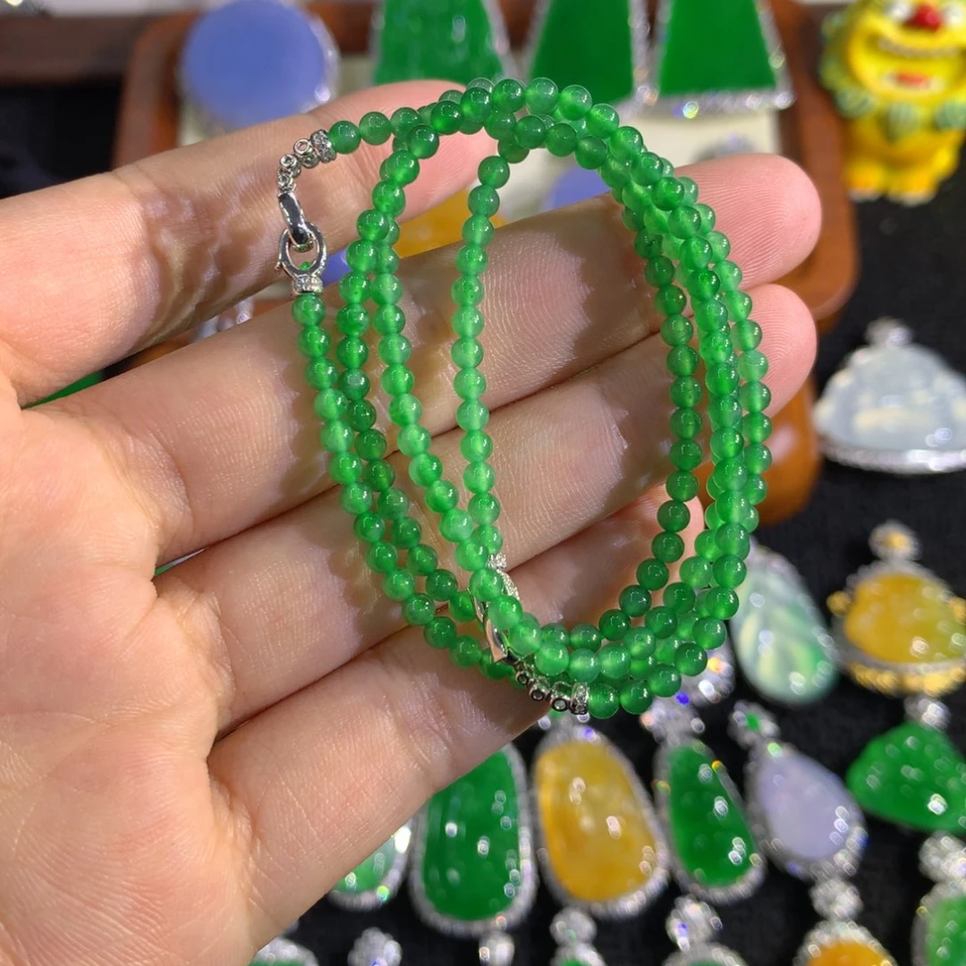 翡翠未镶嵌颈饰链子