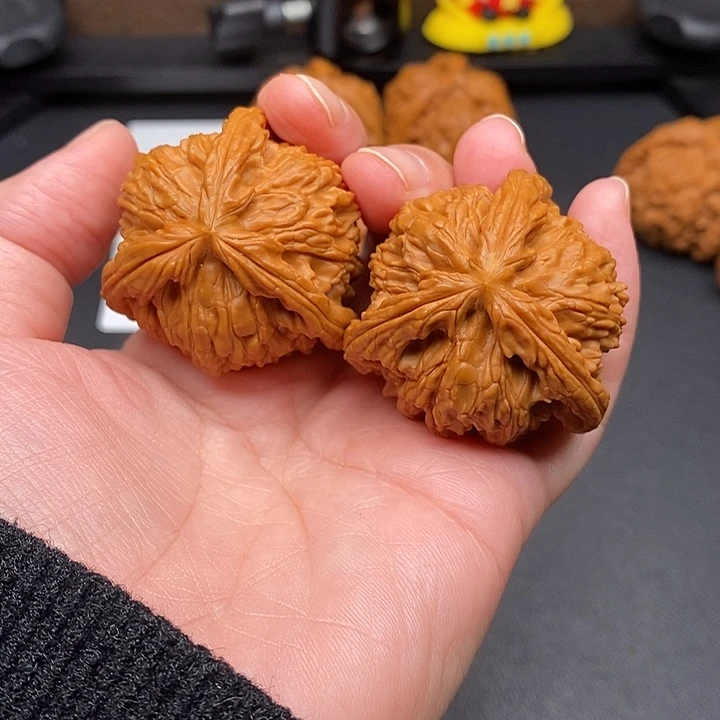 君***野把件文玩核桃白奔