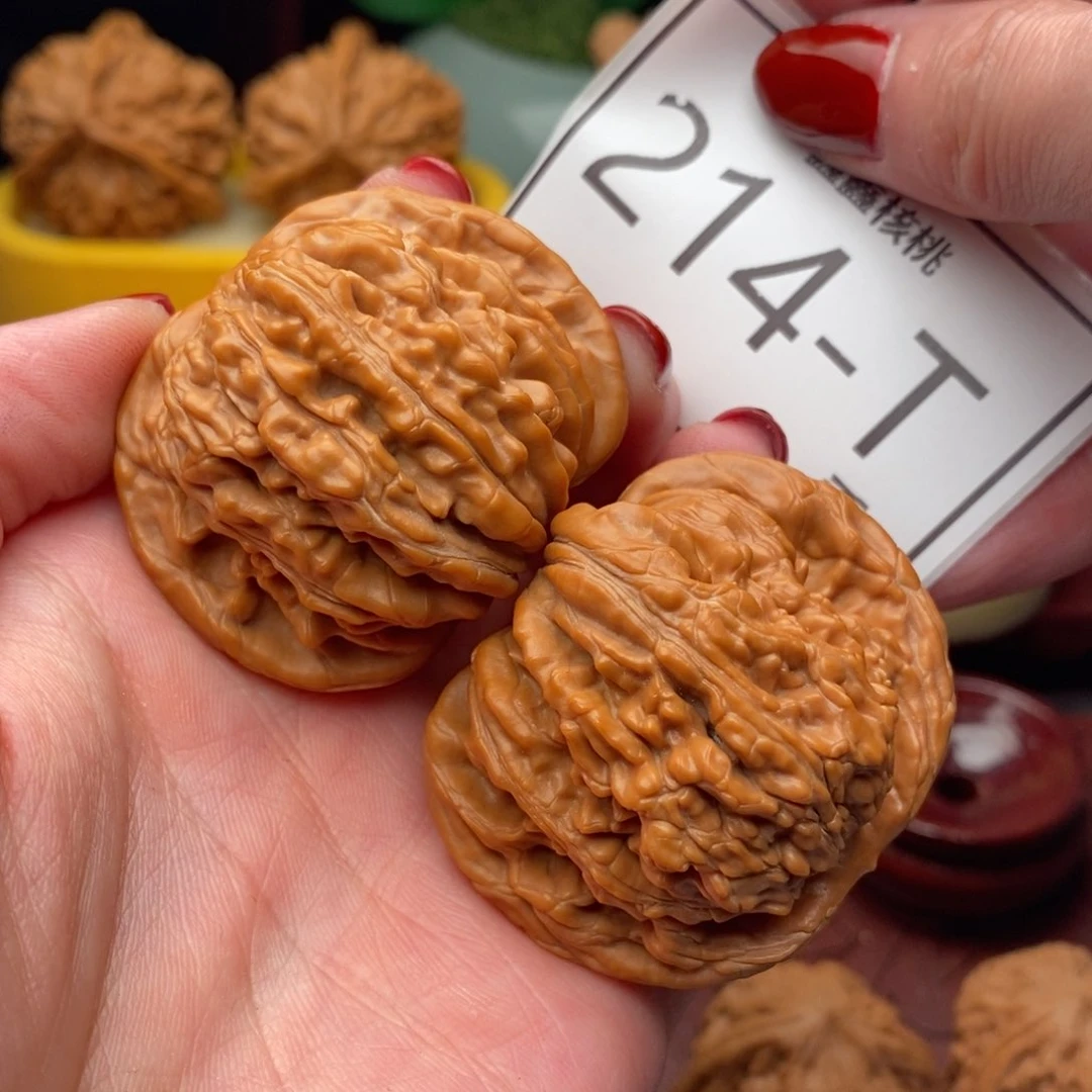 文玩核桃把件汉高楼46