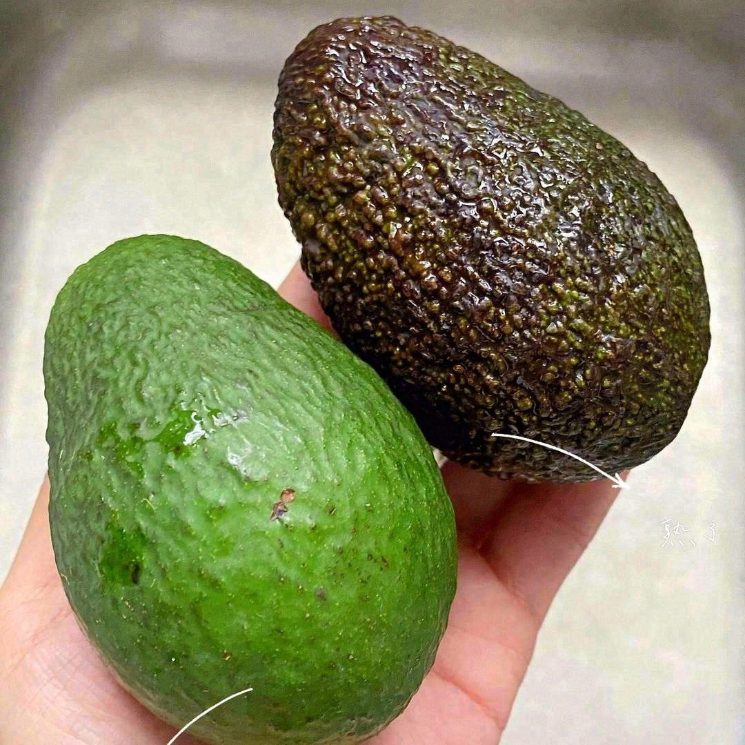 牛油果  2个    300G左右牛油果同城