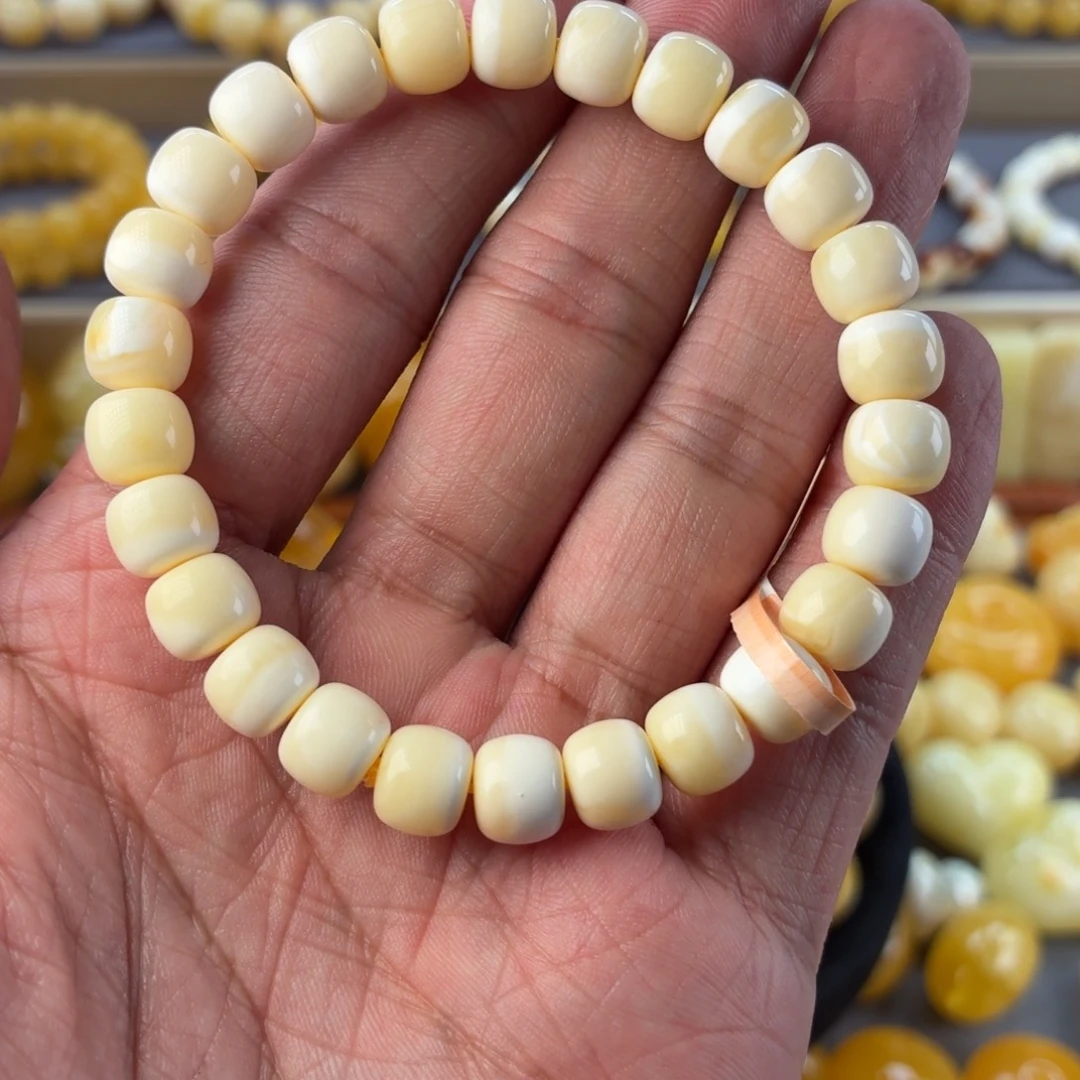 琥珀未镶嵌裸石8mm