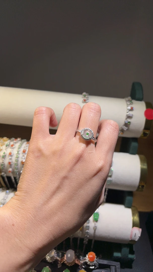 天然缅甸翡翠925银镶