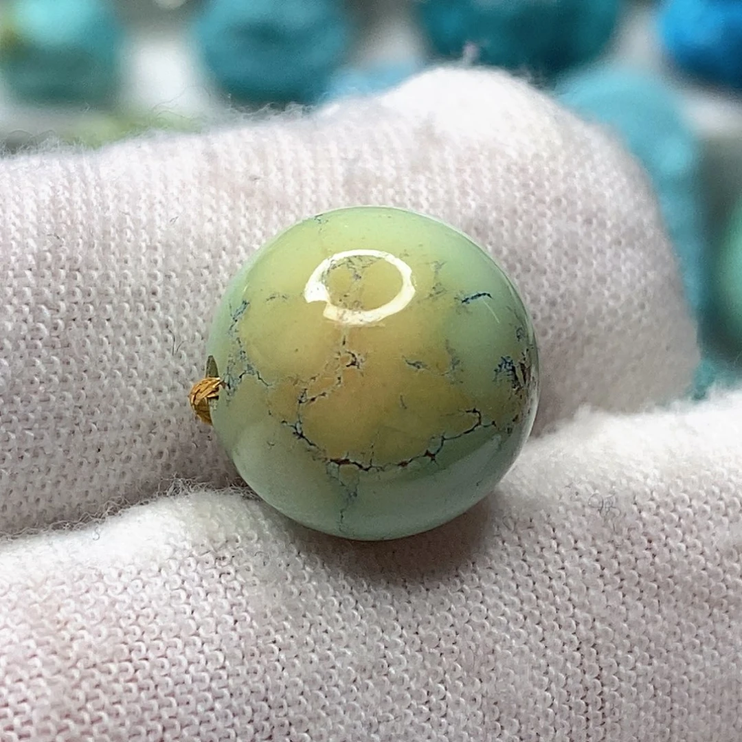 绿松石未镶嵌天然原矿 地大质检13.6mm