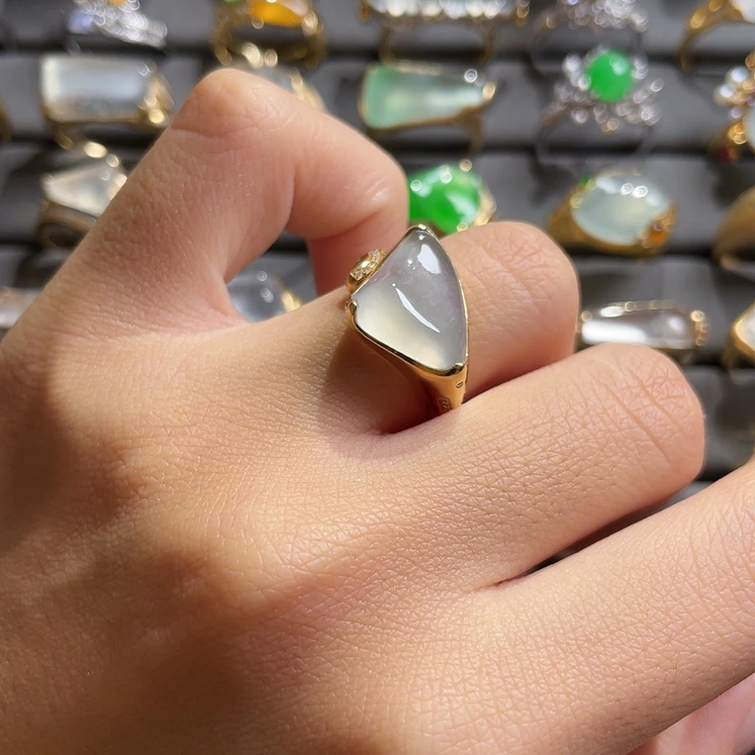 翡翠18K金镶嵌戒指冰随行戒指 48小时鉴赏