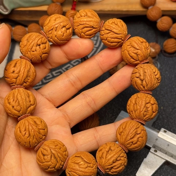 桃核手串龙纹桃核1