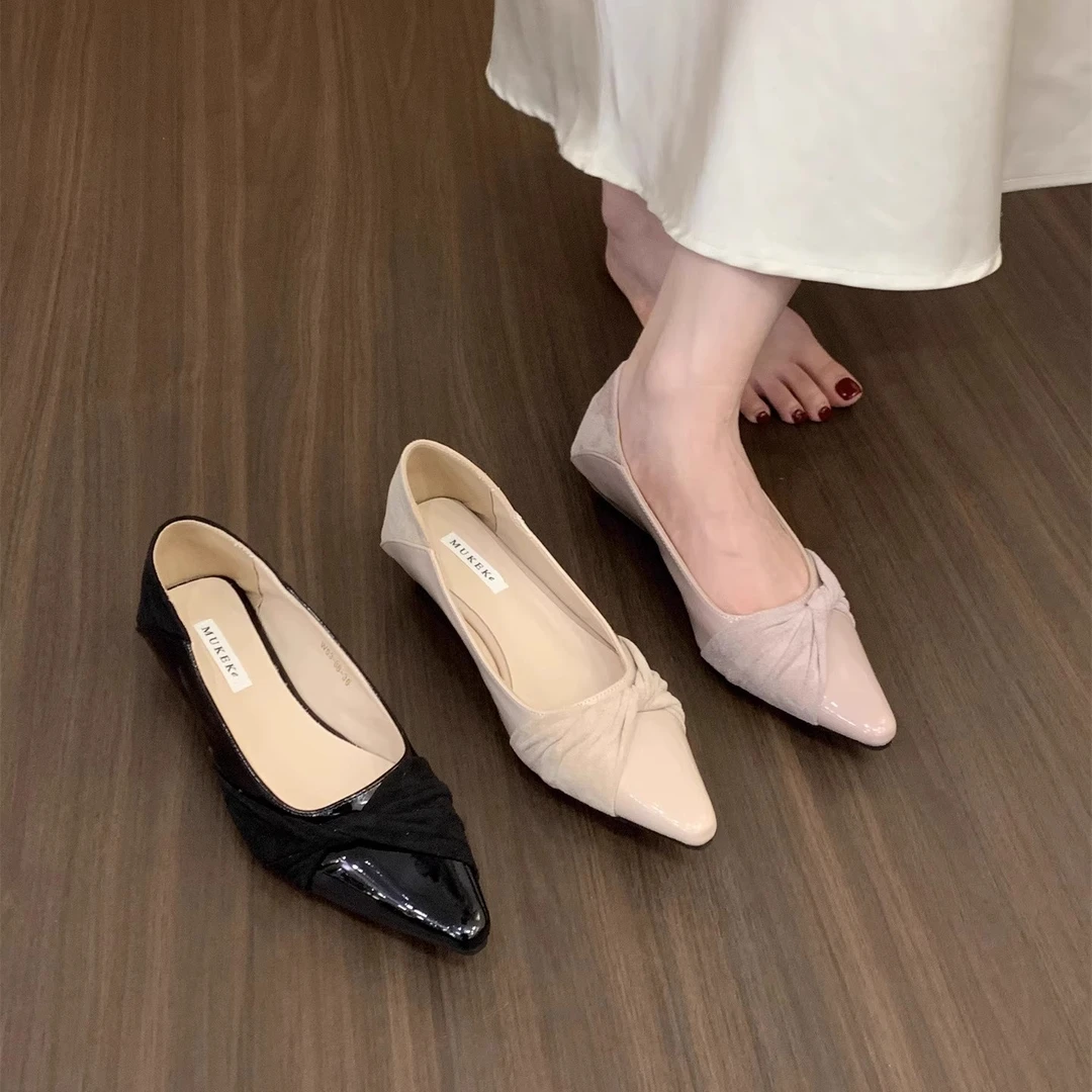 晚晚尖头鞋2025年新款法式设计感气质浅口单鞋女温柔拼接通勤瓢鞋