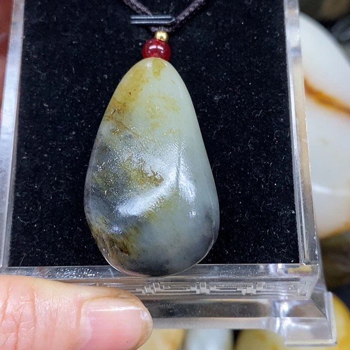 和田玉（糖玉）未镶嵌挂件