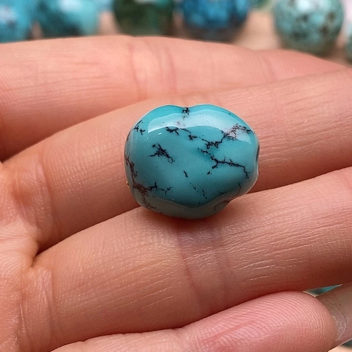 绿松石未镶嵌湖北原矿高瓷无优化绿松石