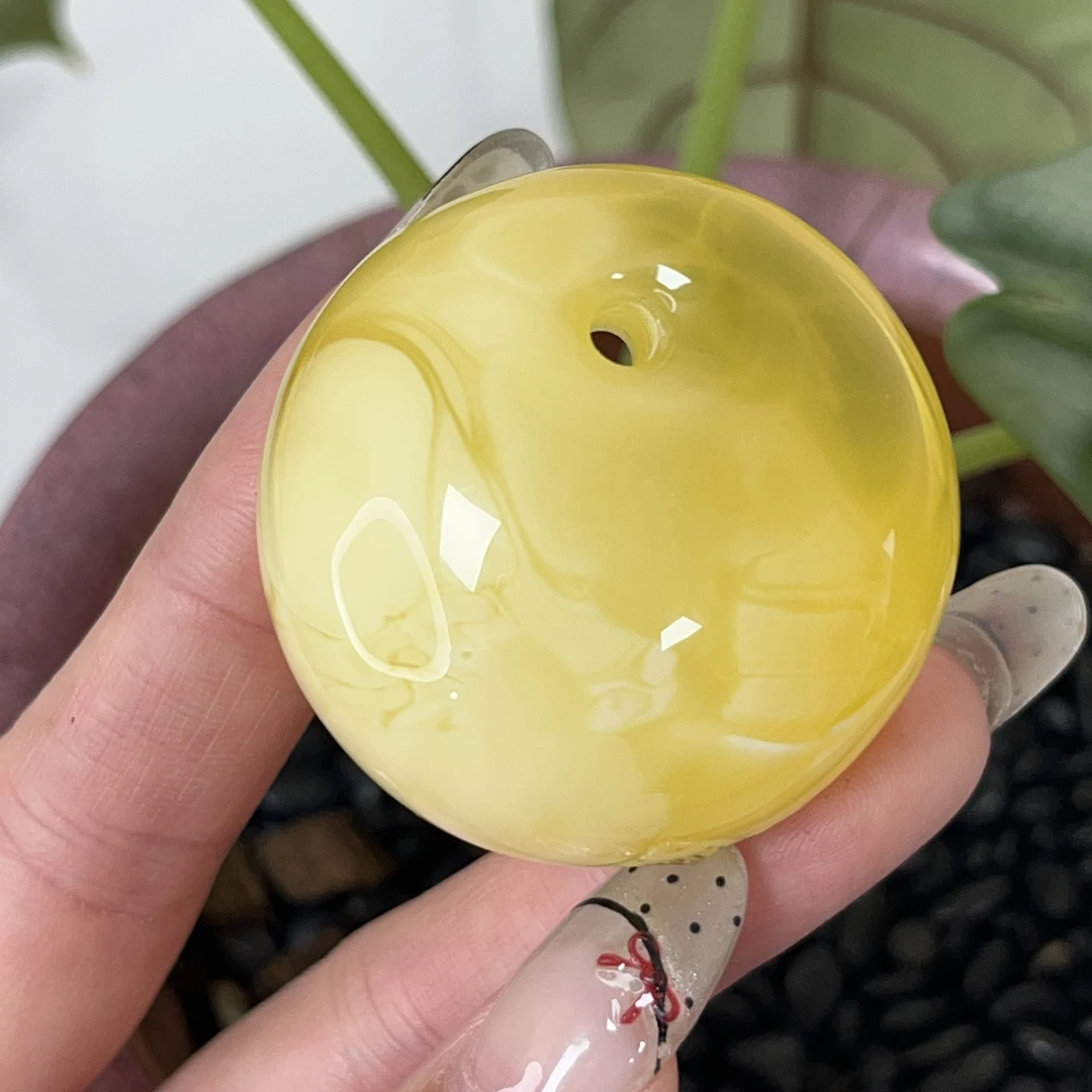 天然原矿无优化无烤色无补胶无煮蜜无辐照蜜蜡公主扣吊坠（1214）