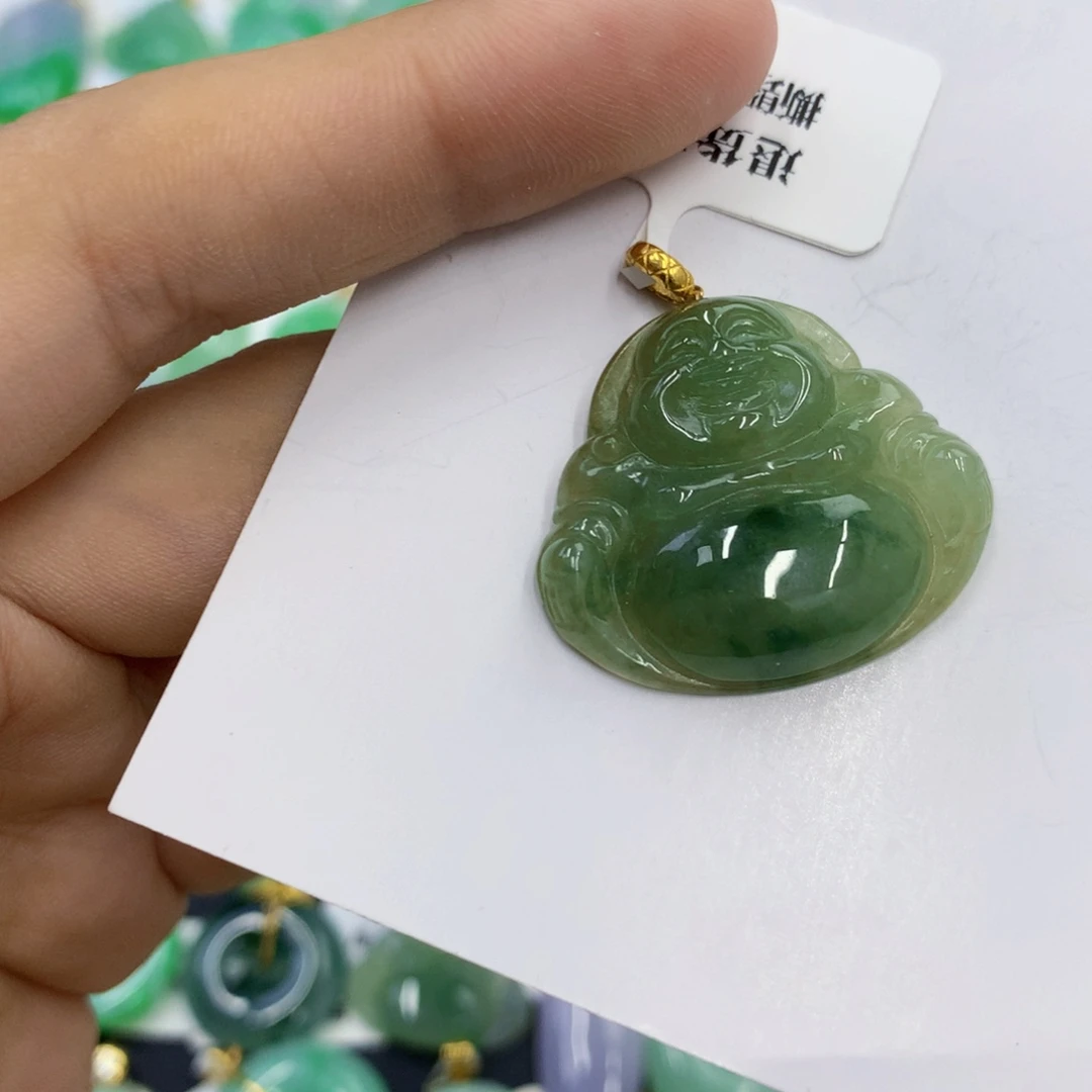 翡翠18K金镶嵌颈饰翡翠