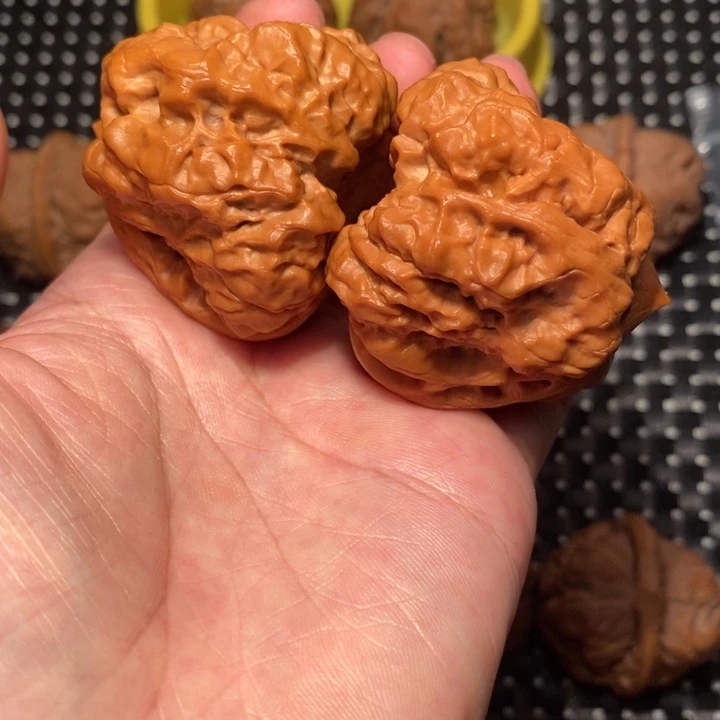 今***事把件文玩核桃三角箭毒蛙王