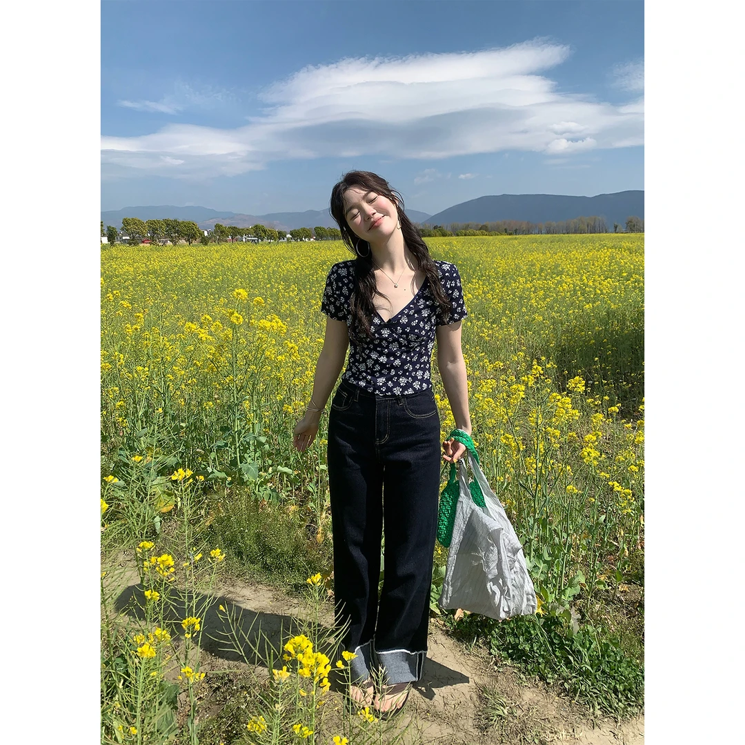 火火火【刚需牛仔】韩版深蓝色翻边直筒阔腿牛仔裤H29052HH51