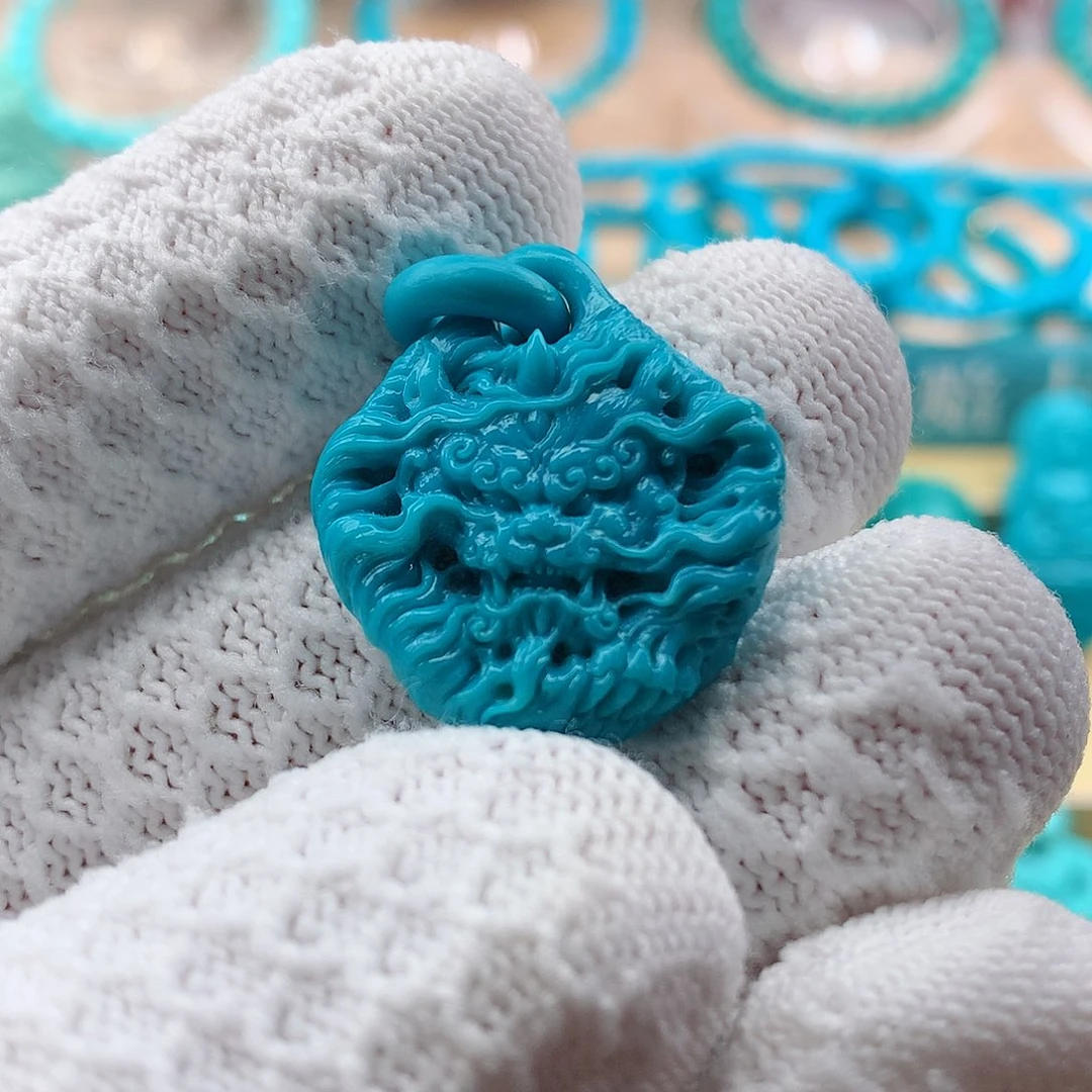 绿松石颈饰未镶嵌