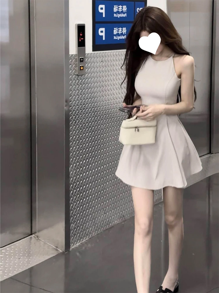 K3946法式纯欲气质名媛挂脖连衣裙微胖富家千金辣妹蕾丝连衣裙