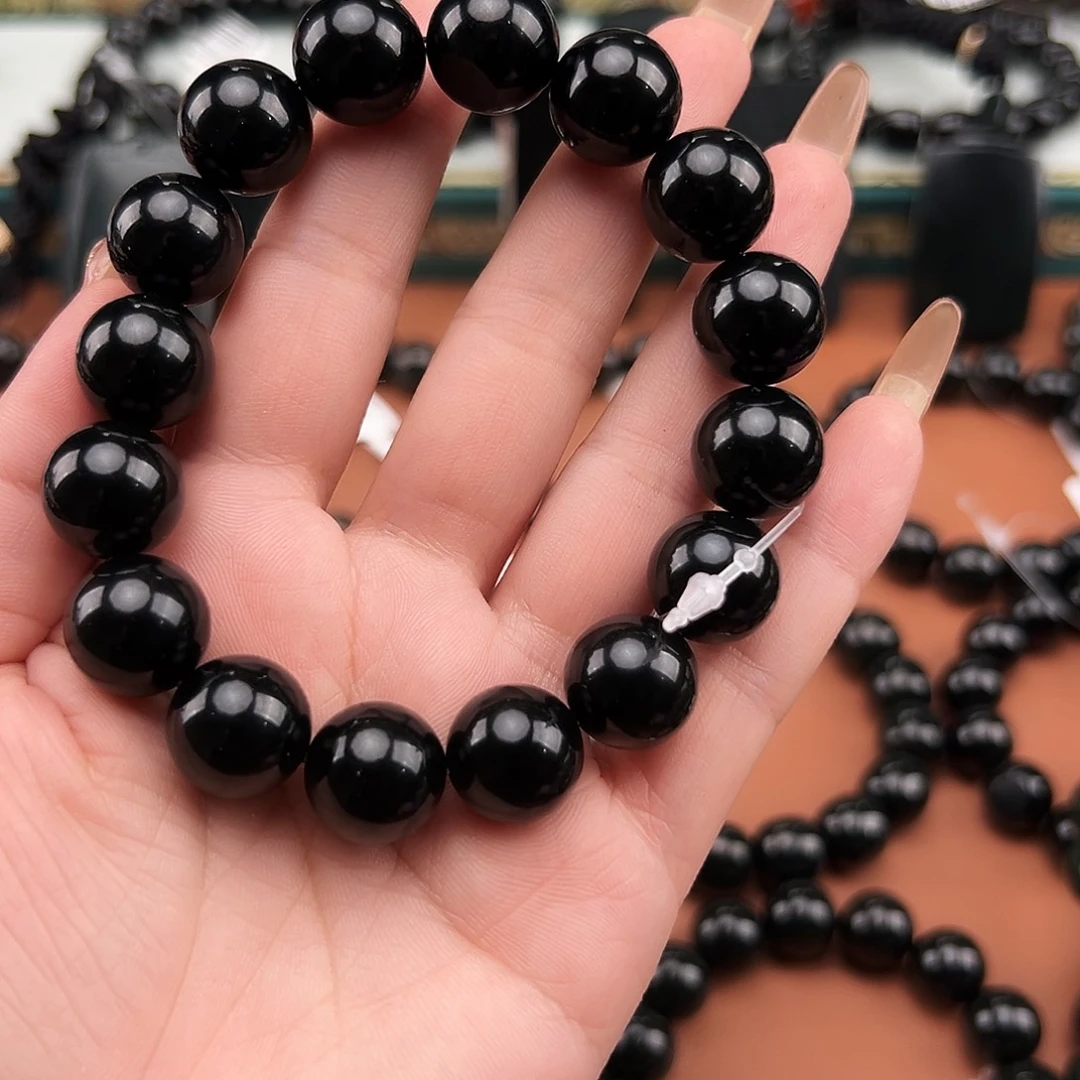 青***老和田玉未镶嵌手串