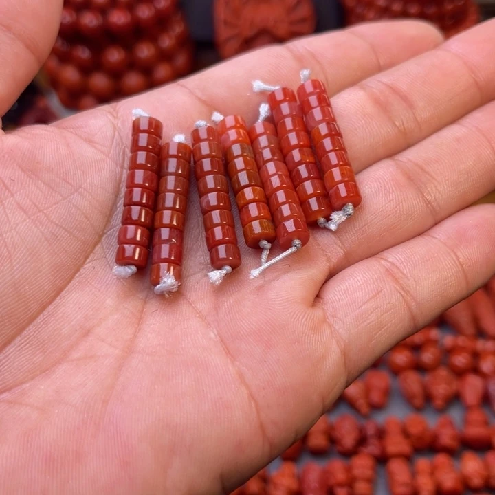 南红玛瑙未镶嵌川料牛血红隔片卡6m多样性发货其一