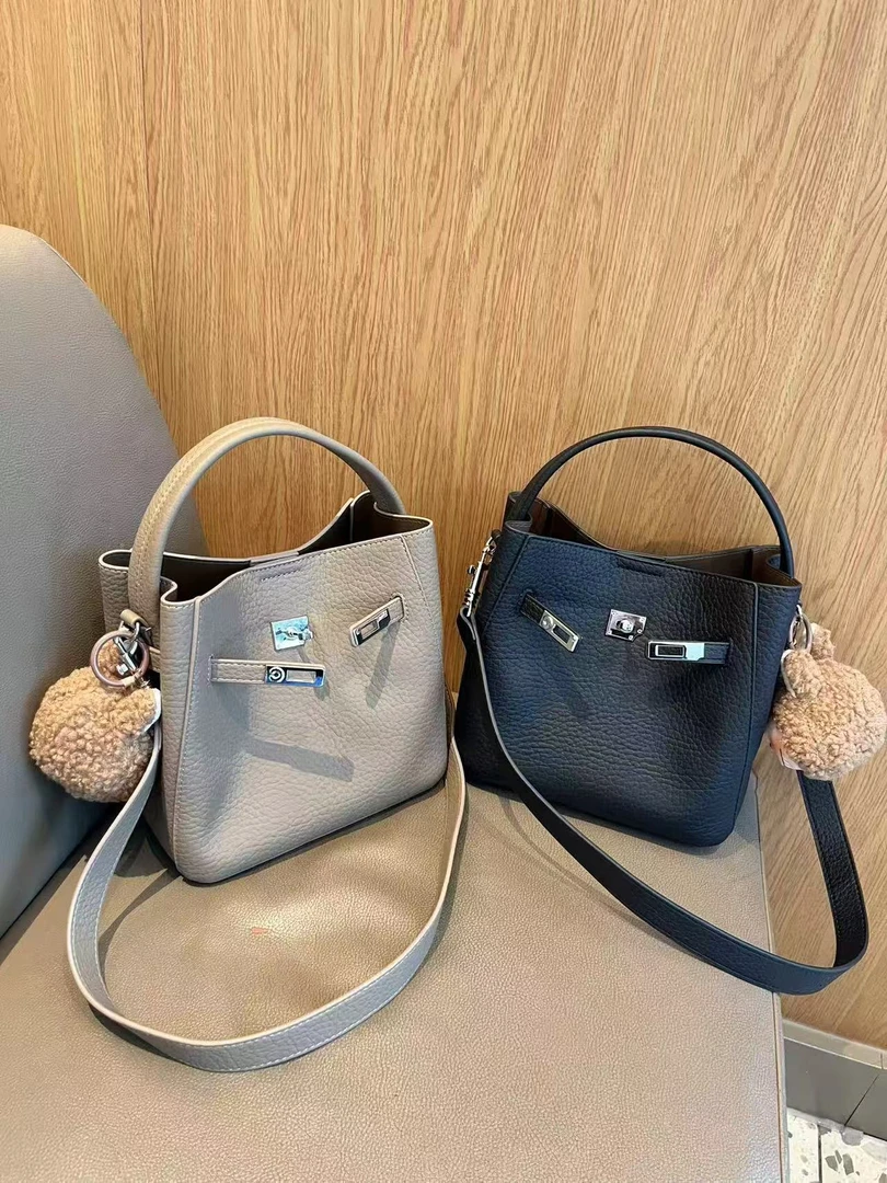 自留款头层牛皮菜篮子手拎斜跨款