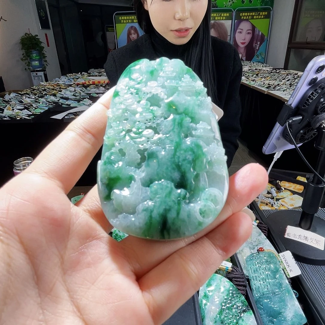 颈饰未镶嵌翡翠一