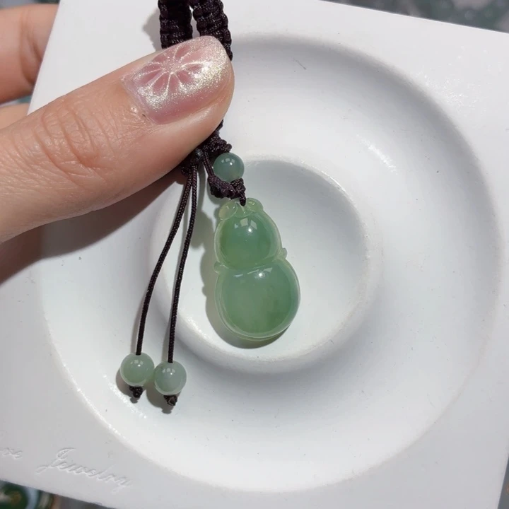 翡翠未镶嵌颈饰翡翠天然A货包包挂