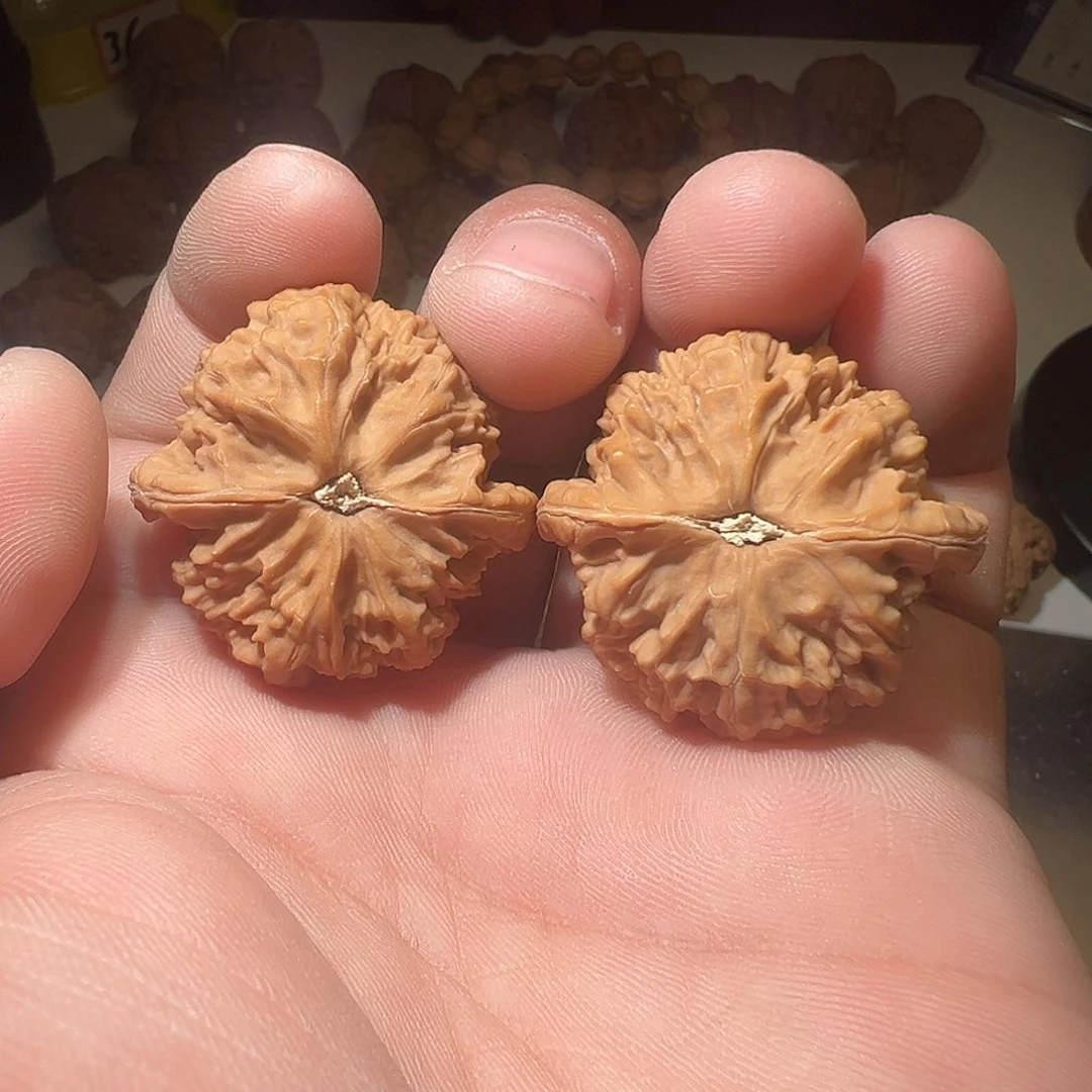 董***啥吊坠猴头核桃文玩