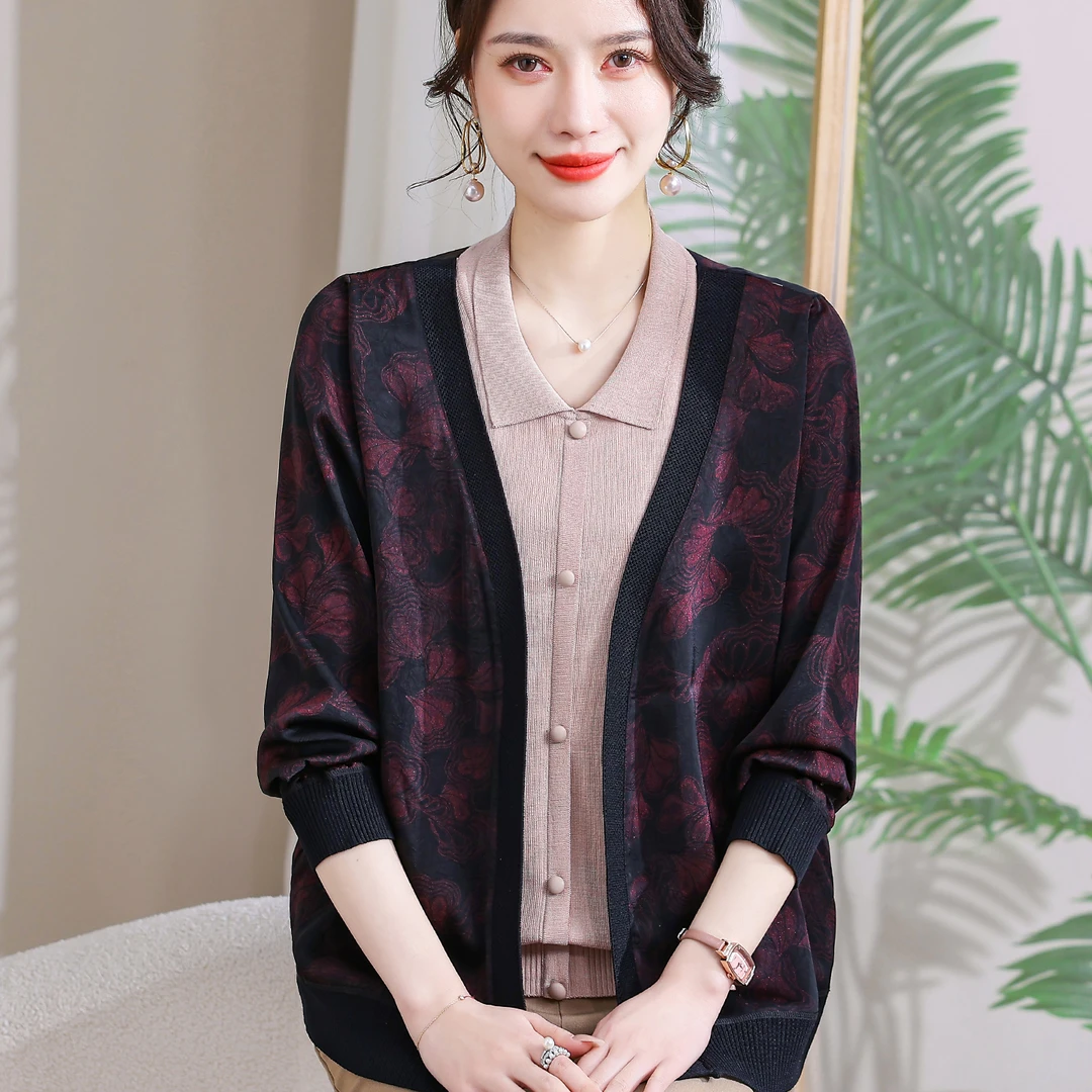 中老年女装春季新款打底宽松上衣妈妈春秋翻领针织长袖假两件毛衣