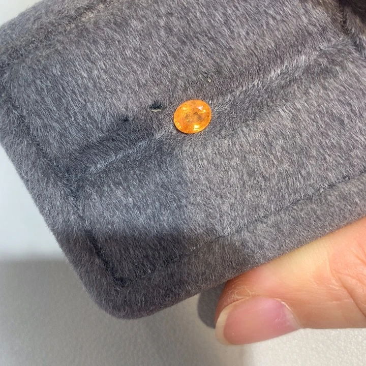 石榴石裸石未镶嵌0.675克拉