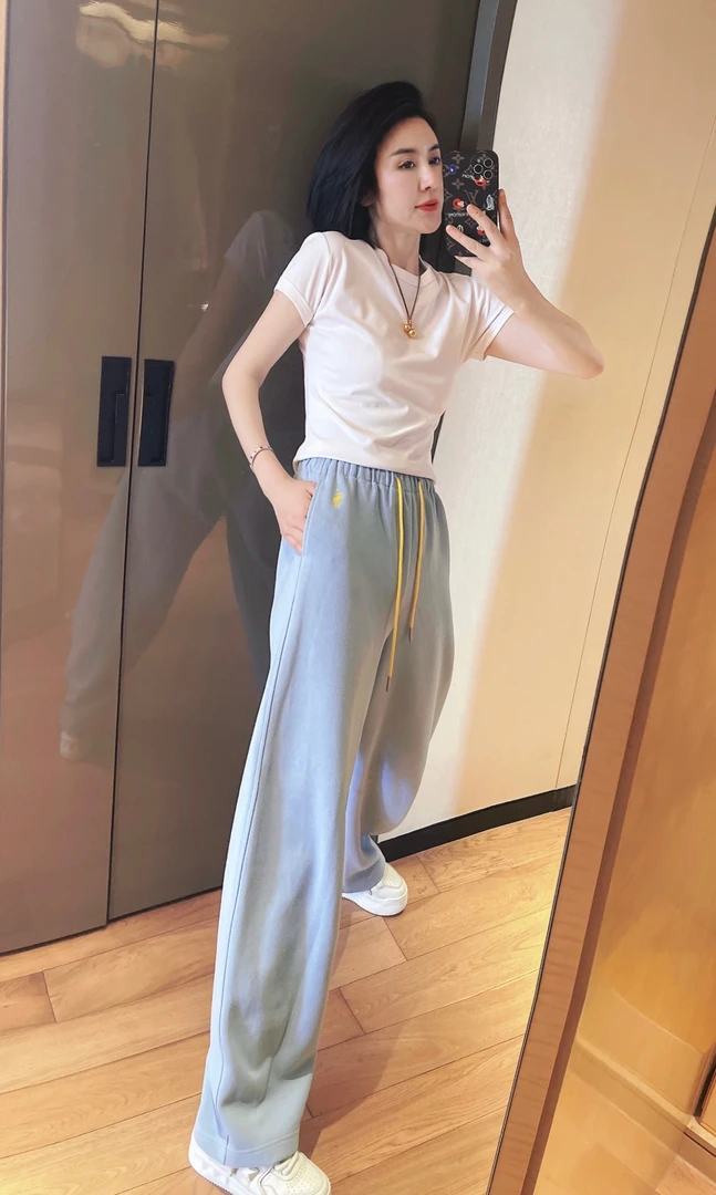 【哝哝服饰】2024秋冬新款雅丹风小马抽绳直筒弯刀卫裤CK-Y01392033