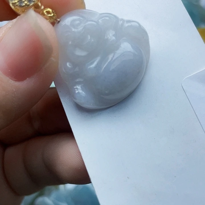 翡翠未镶嵌颈饰好