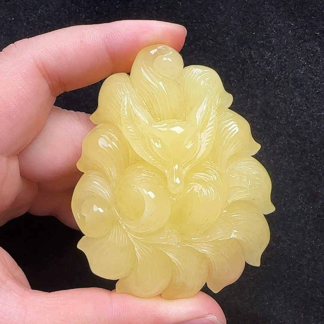 蜜蜡未镶嵌珠宝奇石