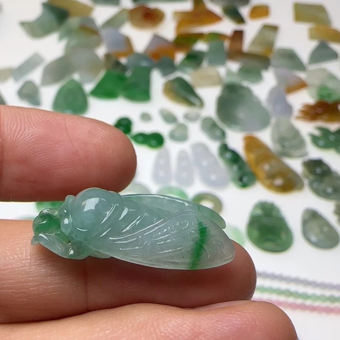 翡翠未镶嵌挂件天然翡翠