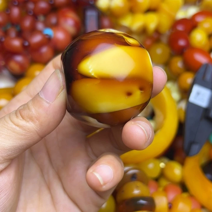 琥珀未镶嵌手链蜜蜡