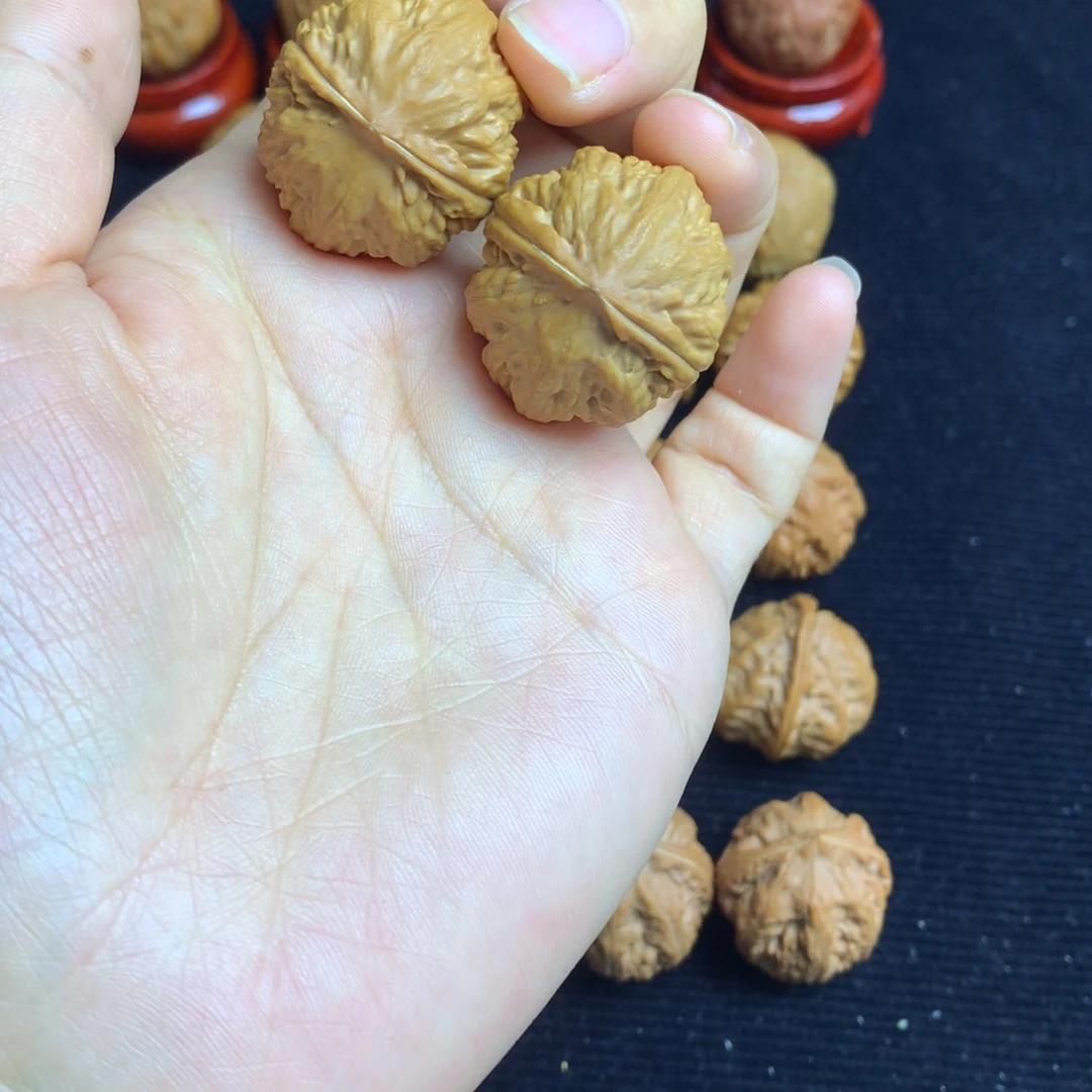 吊坠文玩核桃卧龙石