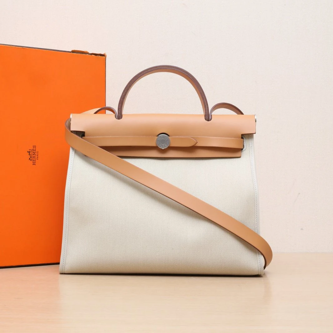 99新 Hermes/爱马仕 【娇】单肩包 31牛皮 Z刻P225582836