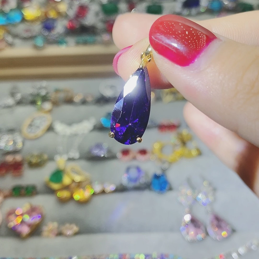 【闪购商品】银S925镶嵌托帕石耳饰