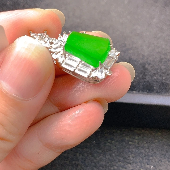 翡翠银S925镶嵌颈饰