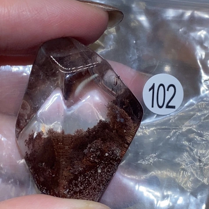 卜***名珠宝半成品未镶嵌水晶