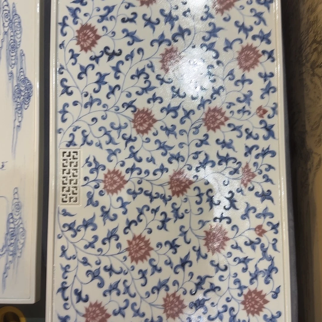 双层青花釉里红缠枝莲大茶盘名窑口放漏