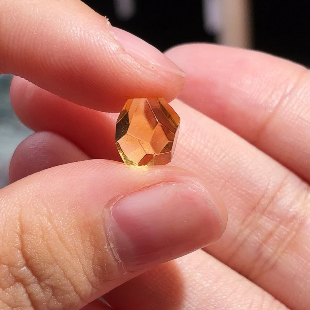 吊坠(不含链)水晶未镶嵌黄水 小鼻嘎 新品