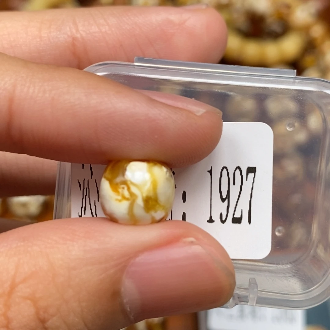 猴头核桃把件沁色圆珠老型1927