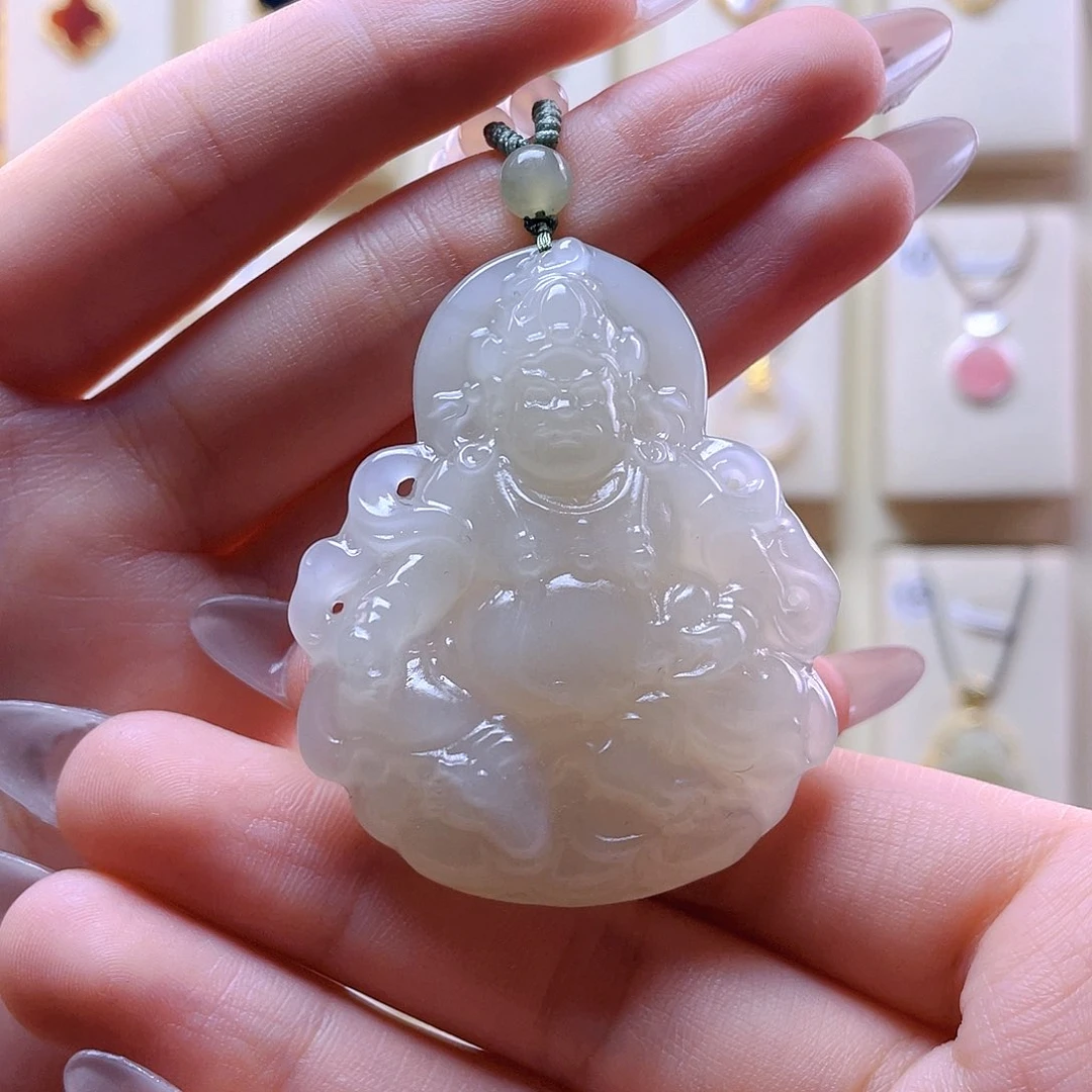 和田玉吊坠(赠链)未镶嵌九***雾